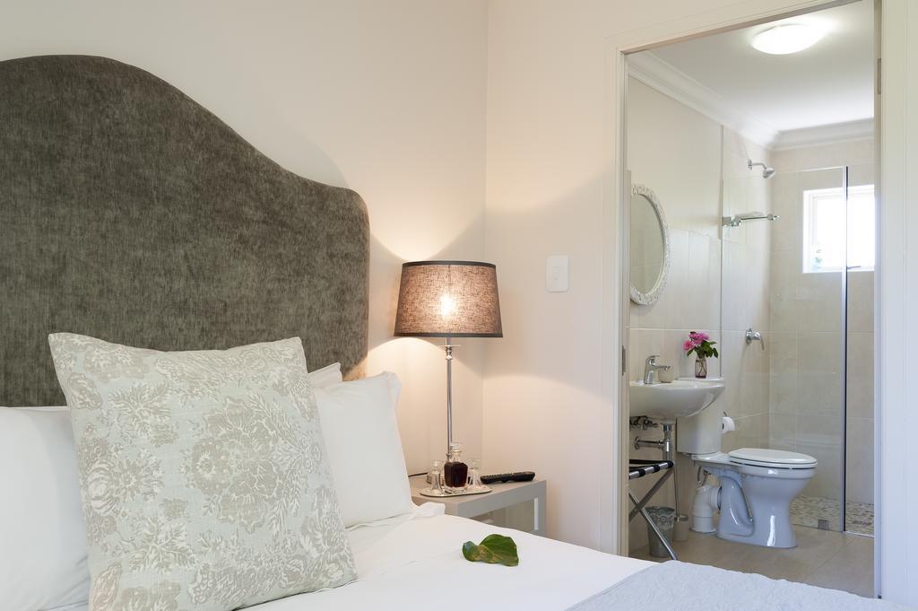 Albarosa Guest House Стеленбош Стая снимка