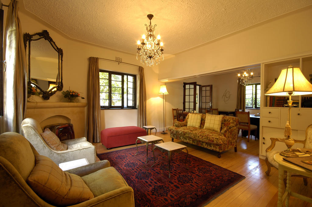Albarosa Guest House Стеленбош Екстериор снимка