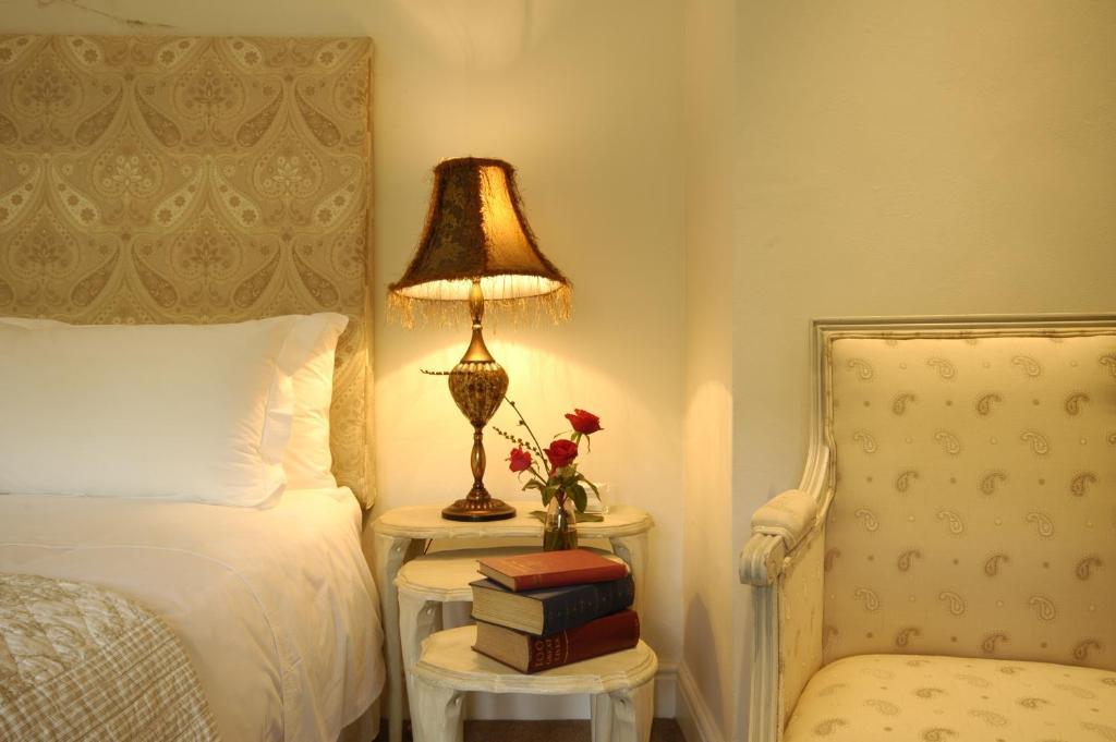 Albarosa Guest House Стеленбош Стая снимка