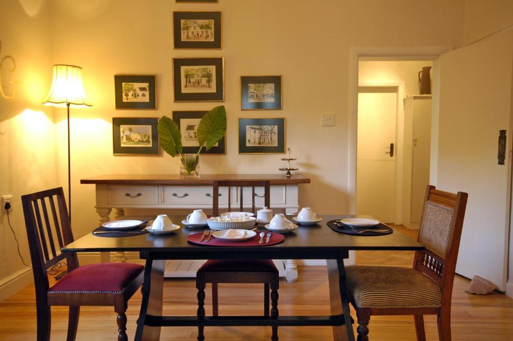 Albarosa Guest House Стеленбош Екстериор снимка